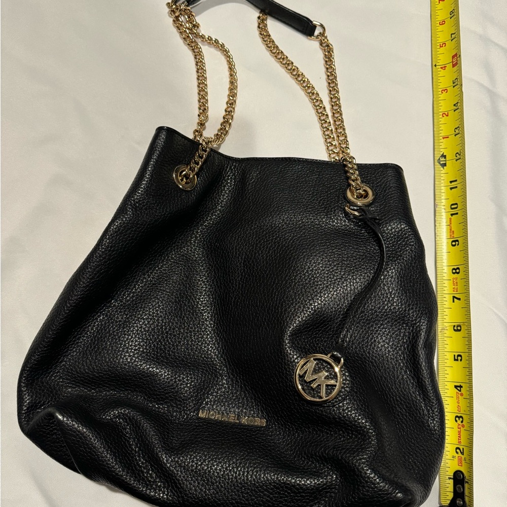 Michael Kors purse - Picture 5 of 7